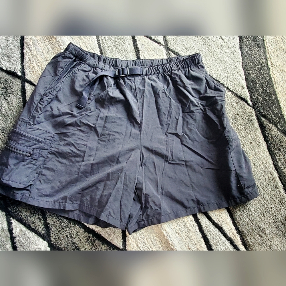 Columbia Black Cargo Shorts with Elastic Waistband